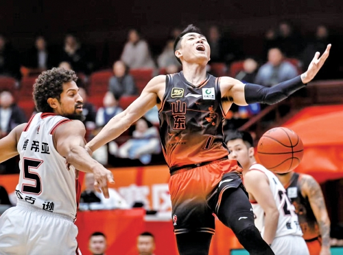 包含江苏男篮主场大胜，展现出强大实力的词条